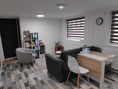 Zenpsy: Dejardin Thibaud,Thérapies brèves, EMDR, Hypnose Ericksonienne, TCC, Handicap, Psychologue à Hautmont