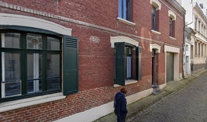 Néve Sylvie, Psychothérapeute à Arras