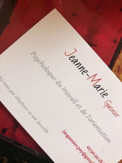 Jeanne-Marie Gasnier - psychologue du travail spécialisée en transition professionnelle, Psychologue à La Boissière-de-Montaigu