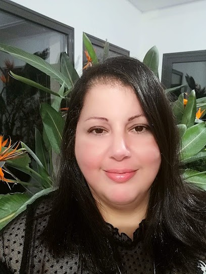 El Asmar Corinne, Psychologue à Pont-Évêque