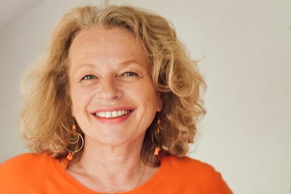 Elisabeth Philibert psychopraticienne intégrative , sexothérapeute, thérapeute couple, coach de vie, Psychothérapeute à Saint-Germain-en-Laye