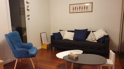 Solenne Bourrut Lacouture, Psychologue clinicienne, psychothérapeute, Psychologue à Lentilly