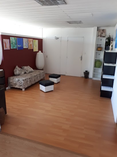 Valat Josiane sophrologue physio -phytonutritionniste, Psychothérapeute à Artigues-près-Bordeaux