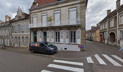 Karine Mierzchala, Psychothérapeute à Autun