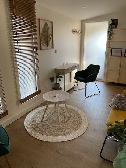 Laura Crosato Thérapeute Individuelle, Conjugale, Familiale, Psychothérapeute à Saint-Aubin-de-Médoc