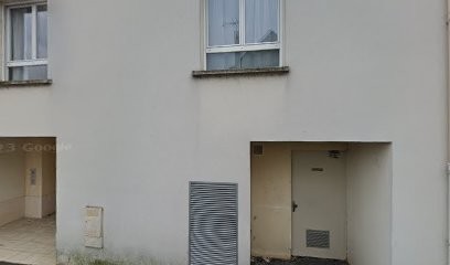 Linda Testouri, Psychologue clinicienne, praticienne EMDR, Psychologue à La Riche