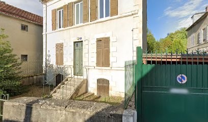 Sierra Georges, Psychanalyste à Nevers