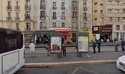 Laure Chohobi Psychologue enfants, adolescents, parents, Psychologue à Marseille 04