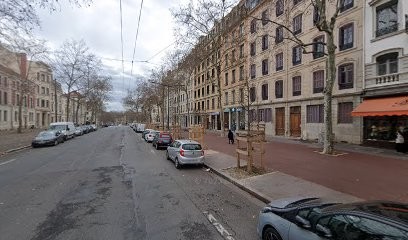 Stéphanie Cuzange-Psychogénéalogiste-Soutien à la Parentalité- Accompagnement Périnatal Croix-Rousse, Psychothérapeute à Lyon 04