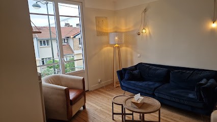 Etienne De Richemont, Psychologue au Chesnay