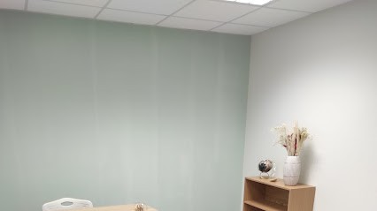 Angela SECK, Psychologue à Plouguin