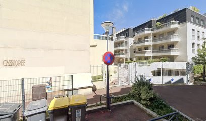 Psychothérapeute Vanves - Alix Naudy, Psychologue à Issy-les-Moulineaux