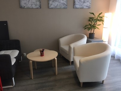 Julie Baret Psychologue TCC, Psychologue à Saint-Germain-sur-Morin