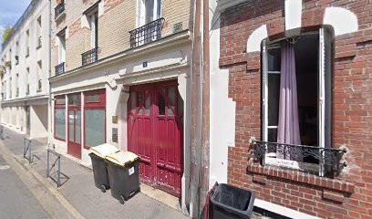 Di Sotto Karen, Psychologue aux Lilas