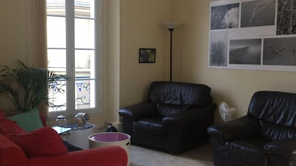 Bouvier Line, Psychologue à Melun