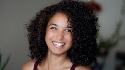 Chloé Roque - Thérapeute Holistique- Psychothérapie, Somatothérapie & Hypnose Humaniste Psychothérapeute à Vertou