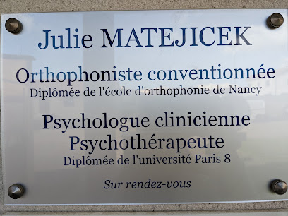Julie Matejicek, Psychologue à Faulquemont