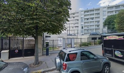 Barnay Agnes, Psychologue aux Lilas