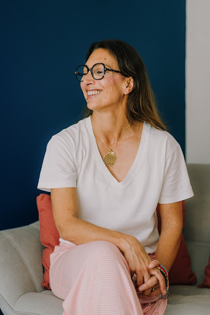 Audrey Foy I Sophrologue & Thérapeute I Hypnose, Emdr, Imo I Bilan De Compétences & Orientation Scolaire Psychothérapeute à Saint-Médard-en-Jalles