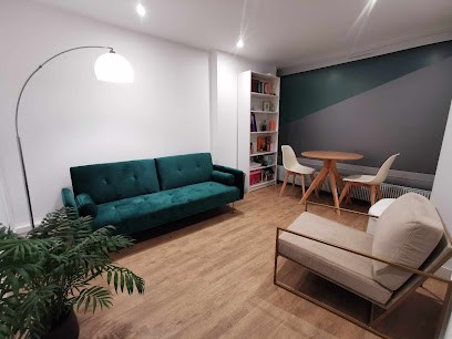 Héloïse Favreau, Psychologue à Pau