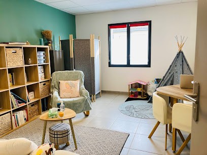 Clémentine Grimaud Accompagnement psychologique des adultes, adolescents et enfants, Psychothérapeute à La Bâtie-Rolland