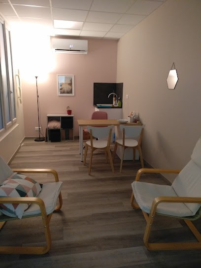 Flora Berchoux, Psychologue à Savigny-sur-Orge