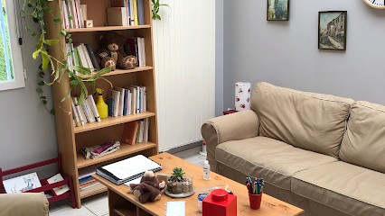 Mary Gohin, psychologue, Psychologue à Valsonne