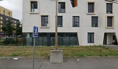 Louahidi Atika, Psychologue à Massy