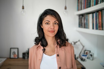 Yellow Monday - Eléna Chesneau | Psychologue du travail | Transition professionnelle & Santé mentale au travail, Psychologue à Lanester