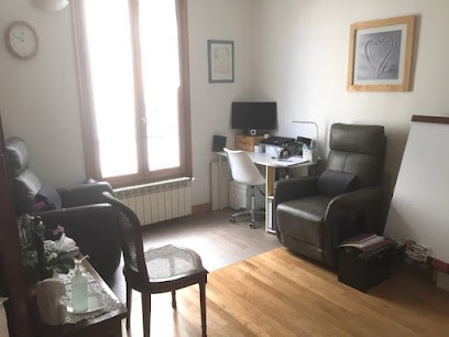 Annette MONDY, Psychothérapeute, Psychologue adulte-enfant, EMDR, Neurofeedback, Psychothérapeute à Asnières-sur-Seine