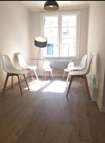 Marina Palot Psychologue Clinicienne Psychothérapeute Adultes Adolescents Enfants Périnatalité Parentalité, Psychologue à Marseille 09