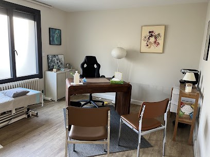 Delphine lenzini psychanalyste, Psychanalyste à Agen