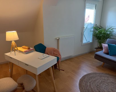 Karine Mesquita - Psychologue (adultes et adolescents), Psychologue clinicienne du travail, Psychologue à Morancez