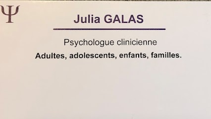 Julia Galas, Psychologue à Esbly