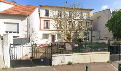 Laura Karsenty, Psychologue à Suresnes