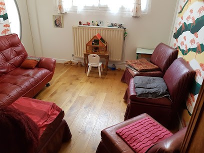 Annie Guellier, Psychologue à Suresnes