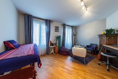 Étienne Chabert - Masseur et Psycho-Somatothérapeute à Lyon Croix-Rousse, Psychothérapeute à Lyon 01