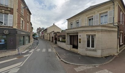 Ducatez Bernard Felix Gaston, Psychothérapeute à Noyon