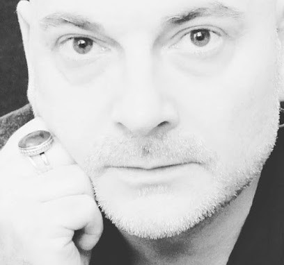 Psychanalyste Sophrologue Thérapeute, Paris Les Lilas - Noël Matteï, Psychanalyste aux Lilas