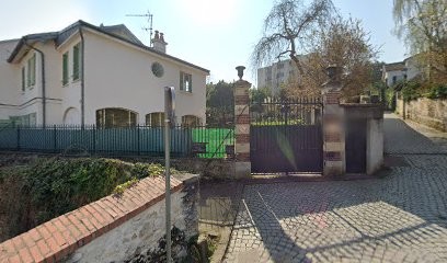 Elisabeth Bru, Psychologue à Sèvres