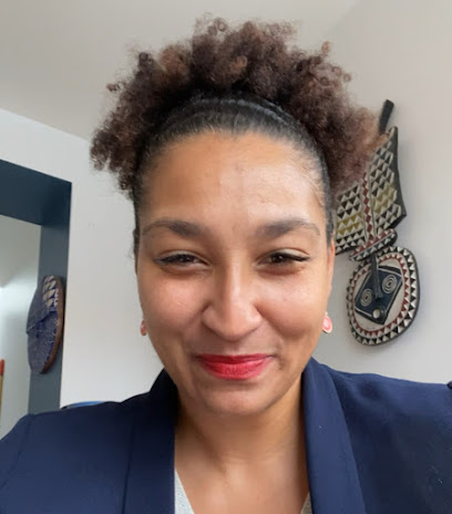 Rebecca Owona, Psycho Thérapeute - Cabinet Ame Psychothérapeute au Haillan