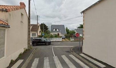 Elisabeth Georgeault, psychologue sensible, haptonomie Nantes (détail des activités dans l'onglet produits), Psychothérapeute à Saint-Sébastien-sur-Loire