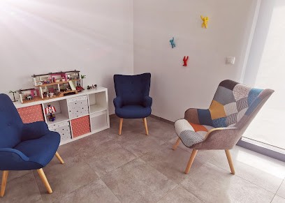 POILLY Charlotte, Psychologue à Mérignies