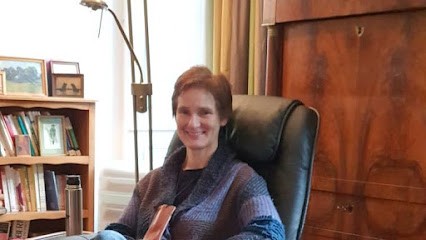 Osmonde de la Rochefoucauld, Psychologue à Laval