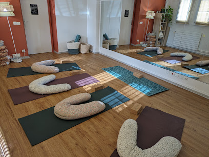 Sophie Lagrange - Psychopraticienne - Thérapeute Psychocorporelle - Professeur De Yoga Psychothérapeute à Grenoble