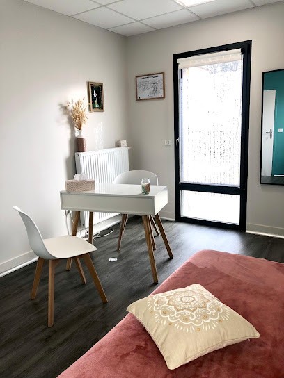 Claudie SANCLOU - Psychopraticienne / Thérapeute en Relation d'Aide, Psychothérapeute à Mettray