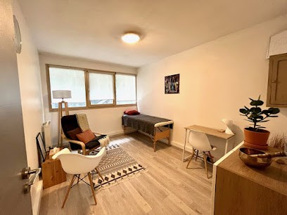 Psychanalyste à Lyon Nabila BENAMMI, Psychanalyste à Lyon 04